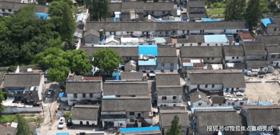 周边环境、户型价格、地址、楼盘详情、配套